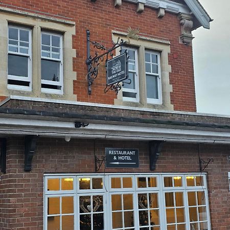 The Old Railway Hotel Porton Exterior foto